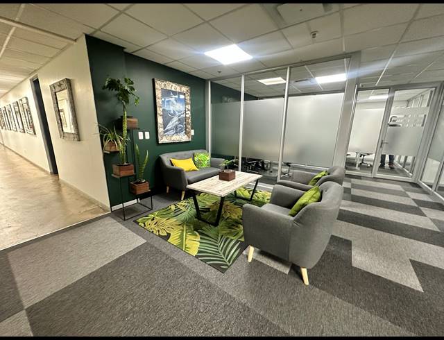 34.70M² SERVICED OFFICE TO LET IN ROSEBANK